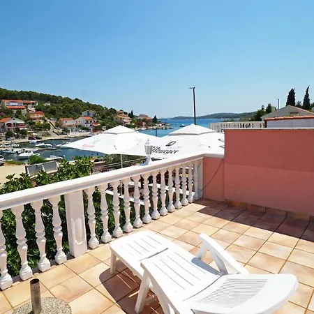 Anna Apartment